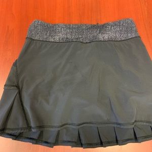 Lululemon Black Ruffle Golf Skirt